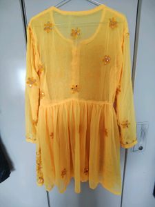 Chikenkari Short Kurti