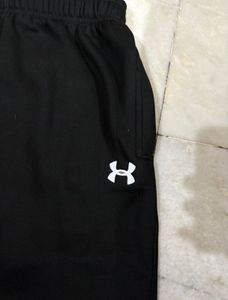 Under Armour Black Bootcut Sweatpants L(32)