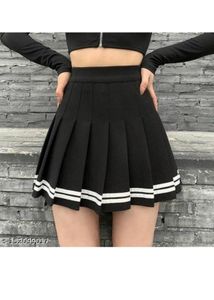 PLEATED BLACK SKIRT
