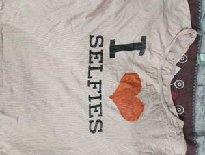 Used T Shirt Of Women For Daily Wear