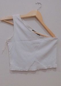 ONE SHOULDER TOP