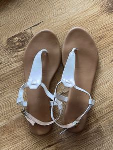 DRESSBERRY T STRAP WHITE SANDALS
