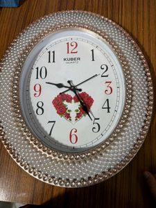 Pearls Clock Brand New Working Comes With Gifts