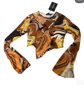 Prettylittlethings crop top