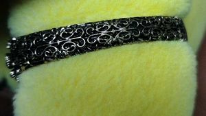 Vintage Style Bangle