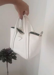 Pretty Handbag For Women