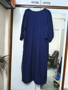 Blue Printed Rayon Kurti With Free Srishti Legging