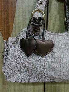 Imported crocodile 🐊 print hand bag