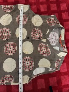 Polka Dot Sleeveless Kurta