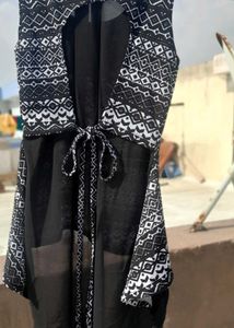 Patterned Sleeveless Top