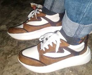 Sneakers Reduced Price Offer Pls
