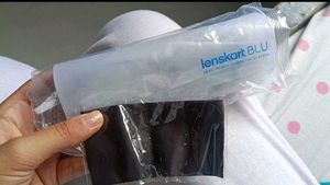 New Lenskart Black Frame
