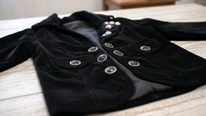 Elegant Black Velvet short Blazer