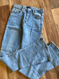 Light Wash Flared Jeans
