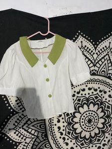 Vintage-Inspired Green Collar Blouse