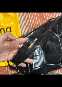 Solid Bucket Shoulder Bag