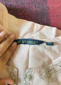 Avaasa Kurta Like New