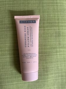Hyphen Ceramide Rich Pillow Cream