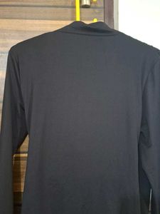 H&amp;M Black Classy Top