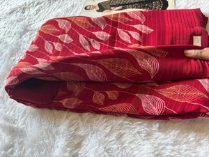 Elegant Red Leaf Print Saree😻