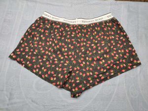 ✨ Victoria&#39;s Secret Shorts ✨ Size M