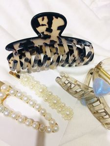4 Pack Of Hair Accessories