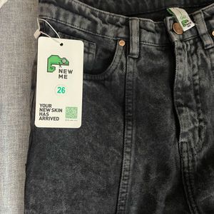 NewMe Charcoal Grey Solid Baggy Jeans- Size 26
