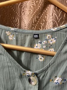 Light Olive Green Top With Bell Short Sleeves