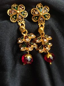 Maroon Green Antique Ear Piece
