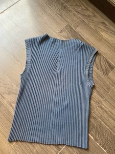 Fitted Top