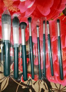 Mars Titan Brush Set New