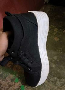 Woman Black Sneakers UK 6&amp;7 Can Also Buy