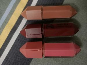 Lipsticks Set( Only Cap Crack)