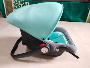 R for Rabbit Picaboo Baby Carry Cot