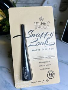 Hilary Rhoda Snappy Look Matte Eyeliner (Black)