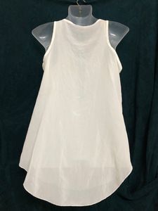 Zuiki White Sleeveless Stylish Top