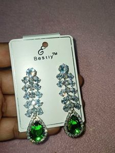 SALE 🆕Elegant Green Stone Earrings