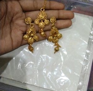 Jewellery Item Necklace, Earrings,Tika, Gold Colou