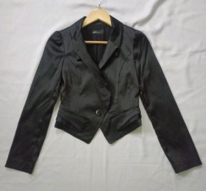Black Crop Blazer