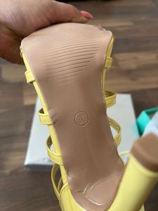 Brand New Gladiator Heel.