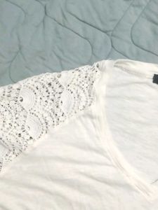 Elegant White Lace Sleeve Top