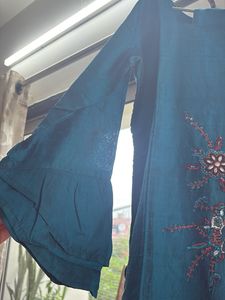 Simple Kurta pants good for party and festive look