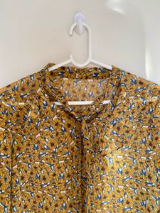 Floral Print Tie Neck Top