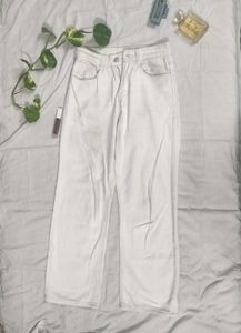 urbanic apricot wide leg jeans.