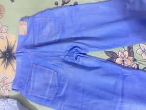 Straight Jeans