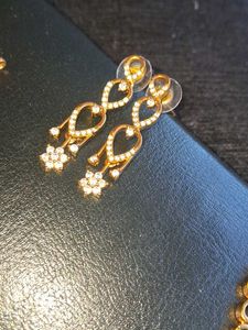 Antiturnish Star Necklace