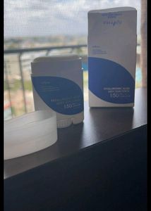 Isntree Hyaluronic Acid Airy Sun Stick