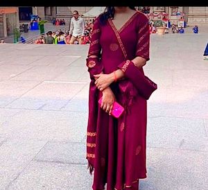 Kurti &amp; Dupatta