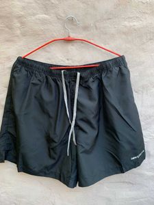 New Balance orignal with bill Black Shorts