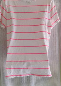 GAP Striped V-Neck Tee